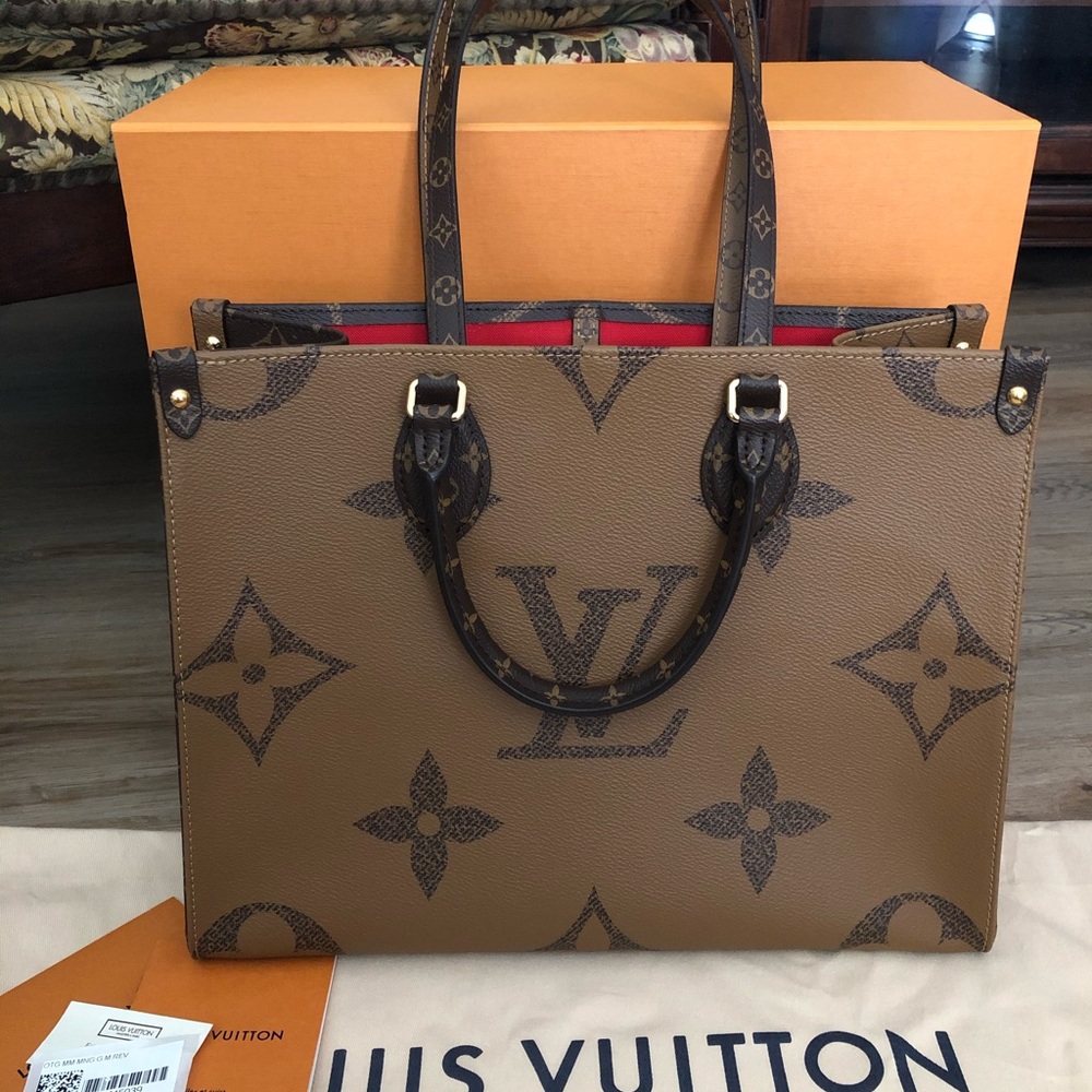 *SOLD* Louis Vuitton onthego On The Go MM Reverse